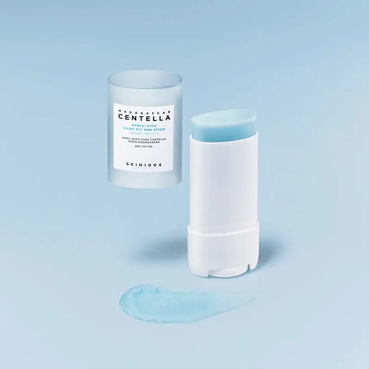 SKIN1004 - Madagascar Centella Hyalu-Cica Silky-fit Sun Stick SPF50+ PA++++ - 20g Pharmacie Lariboisière Shop
