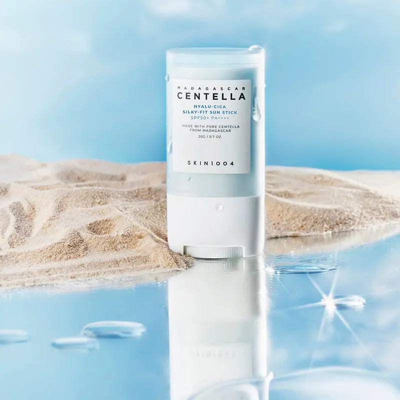 SKIN1004 - Madagascar Centella Hyalu-Cica Silky-fit Sun Stick SPF50+ PA++++ - 20g Pharmacie Lariboisière Shop