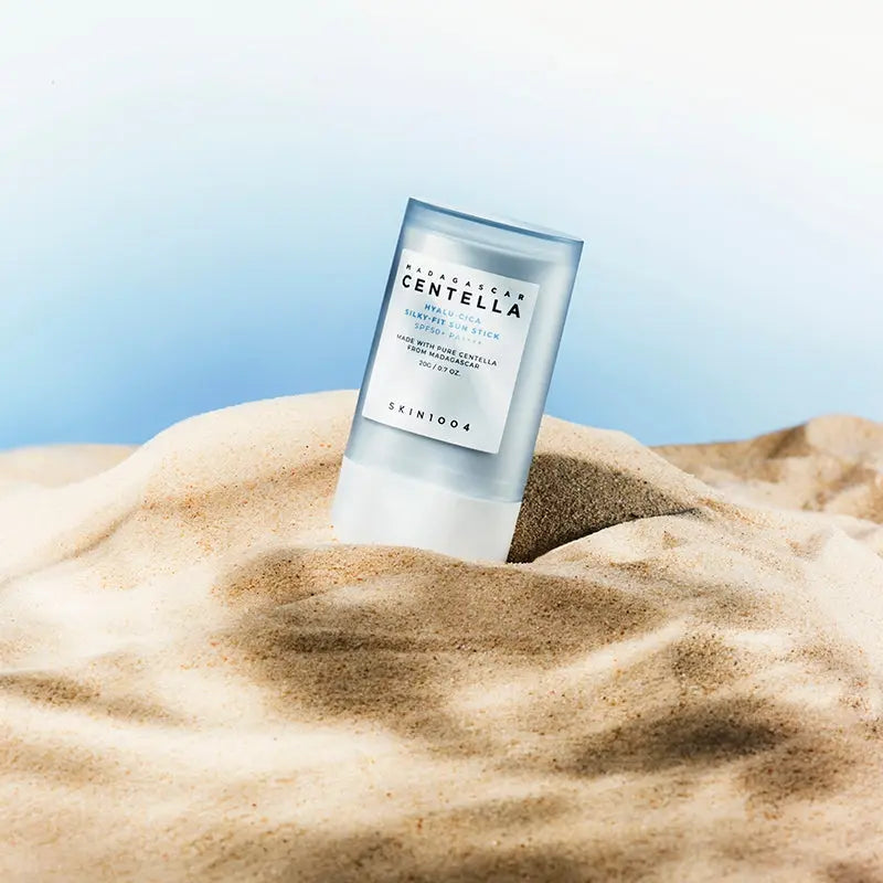 SKIN1004 - Madagascar Centella Hyalu-Cica Silky-fit Sun Stick SPF50+ PA++++ - 20g Pharmacie Lariboisière Shop