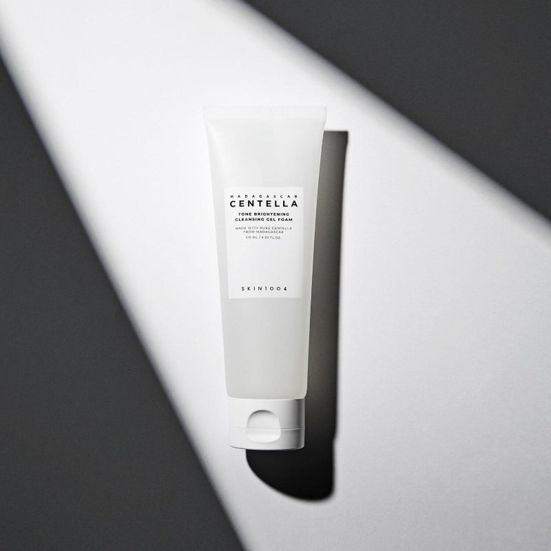 SKIN1004 - Madagascar Centella Tone Brightening Cleansing Gel Foam - 125 ml