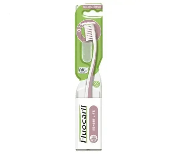 FLUOCARIL Brosse à dents Sensibilités Extrême Souple – Nettoyage ultra-doux pour dents et gencives sensibles Lariboisière Shop