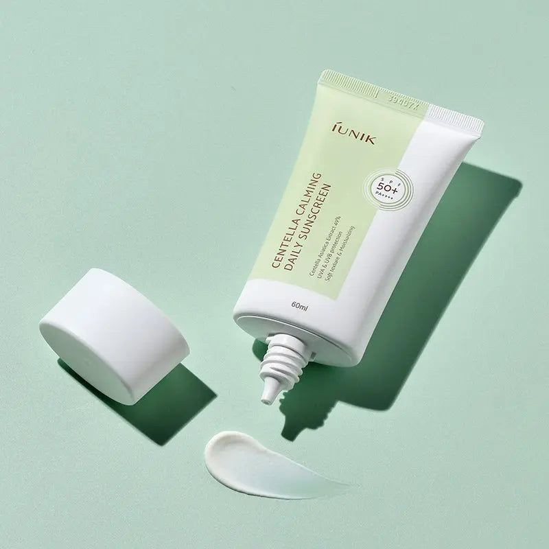 IUNIK - Centella Calming Daily Sunscreen SPF 50+ PA++++ - 60 ml Pharmacie Lariboisière Shop