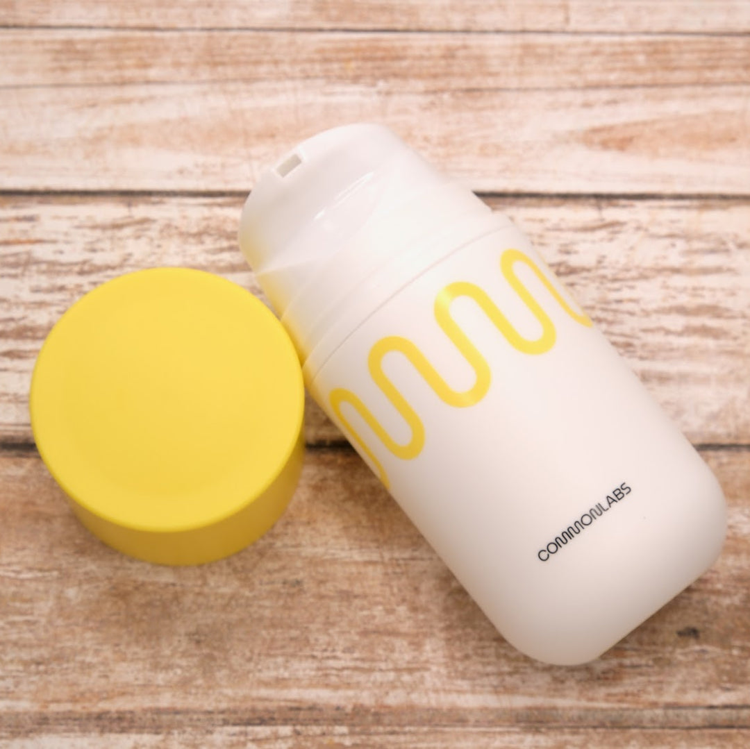 COMMONLABS - Vitamin C Brightening Sun Serum - 51 ml